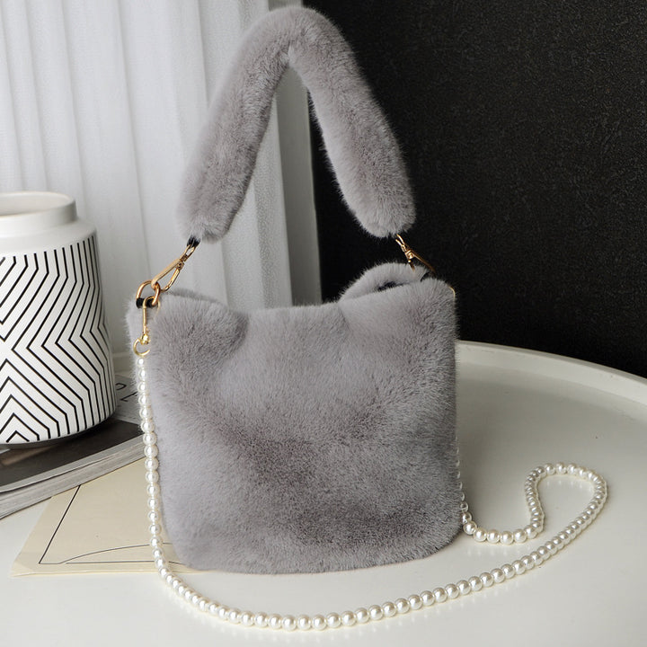 Fluffy plush bucket bag with pearl chain