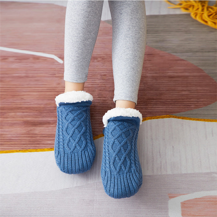Phoebe | Cable knit slipper socks with sherpa lining and grippers