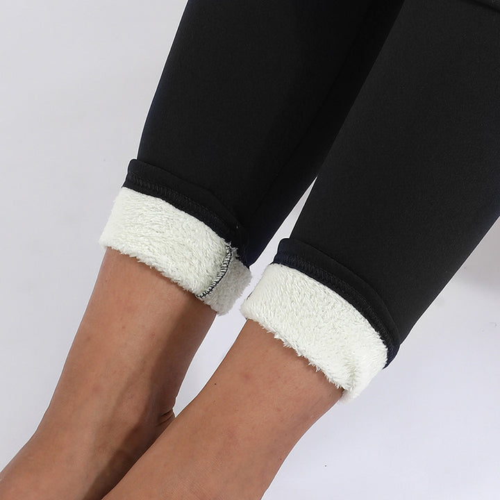 Fleece-lined black thermal leggings