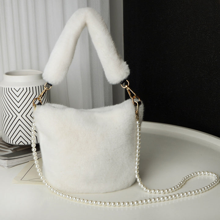 Fluffy plush bucket bag with pearl chain