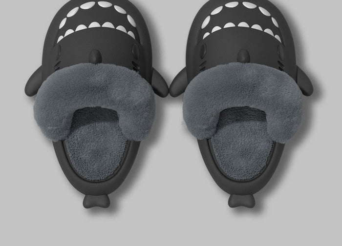 Freya | Shark slippers with detachable plush lining