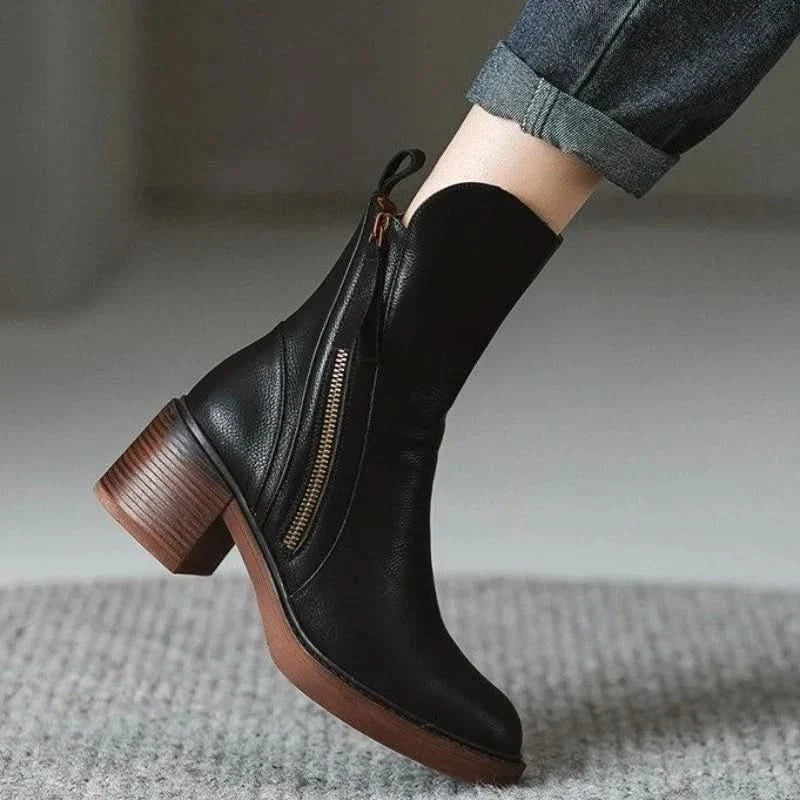 SELENE ANKLE BOOTS