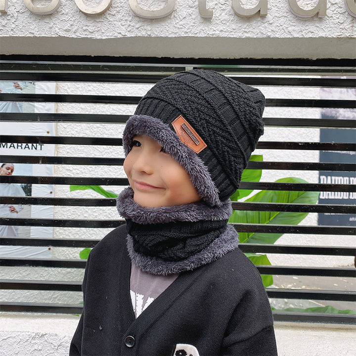 Knitted beanie and neck warmer set
